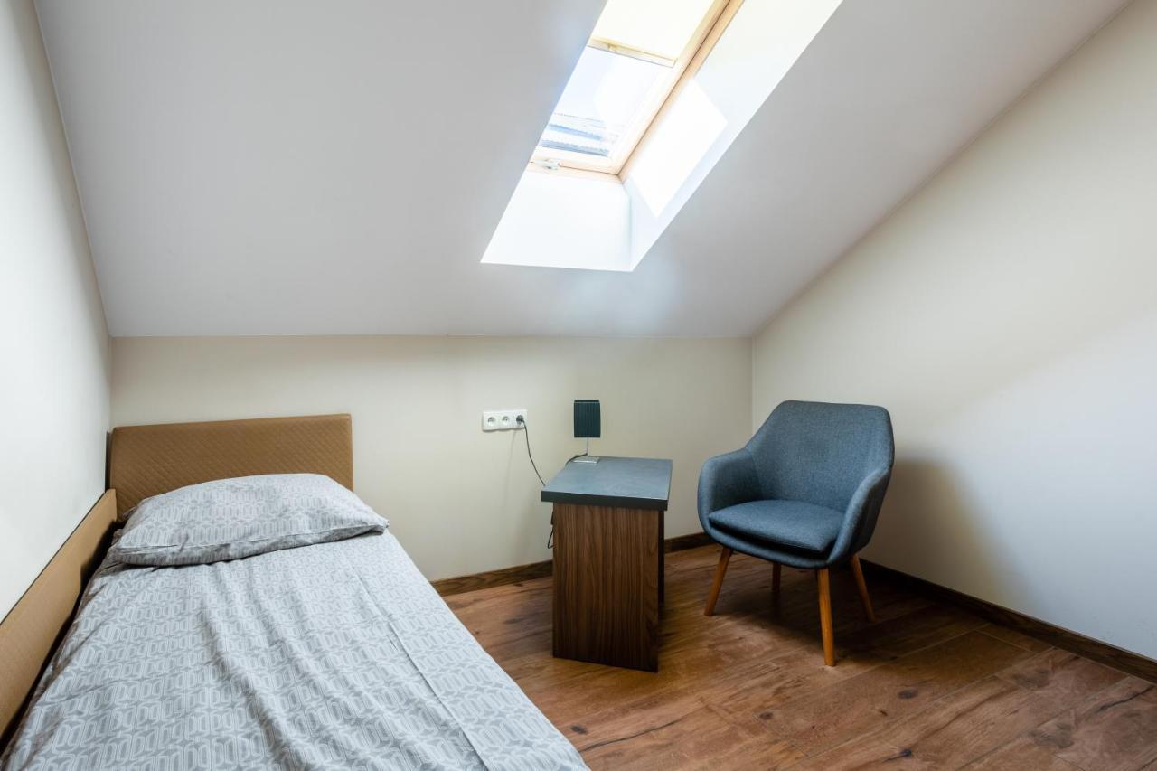 Noclegijarocin Bed & Breakfast Εξωτερικό φωτογραφία