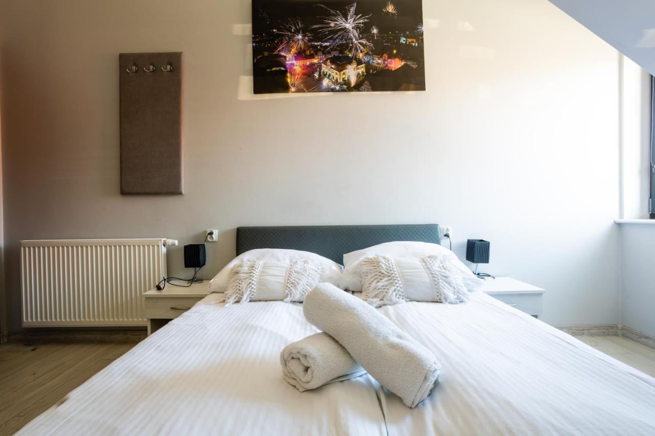 Noclegijarocin Bed & Breakfast Εξωτερικό φωτογραφία