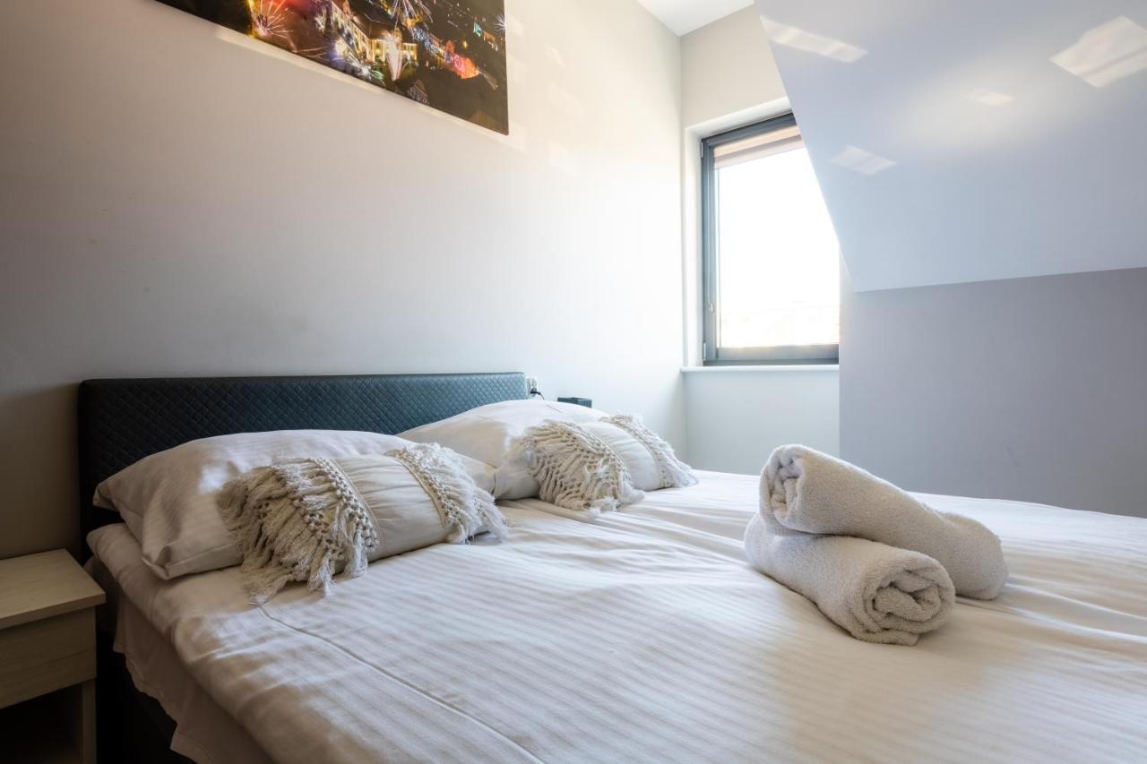 Noclegijarocin Bed & Breakfast Εξωτερικό φωτογραφία